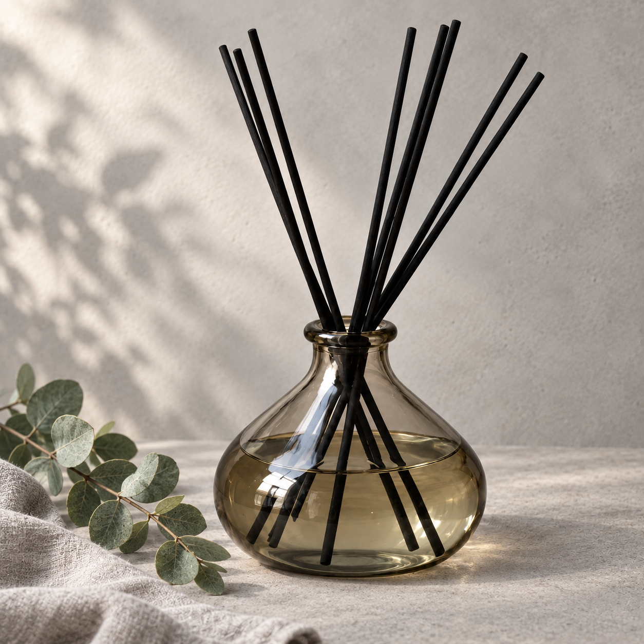 Difusor de varillas y aromas para el hogar Difusor Gocce - Detalle de textura y diseño - Pachira
